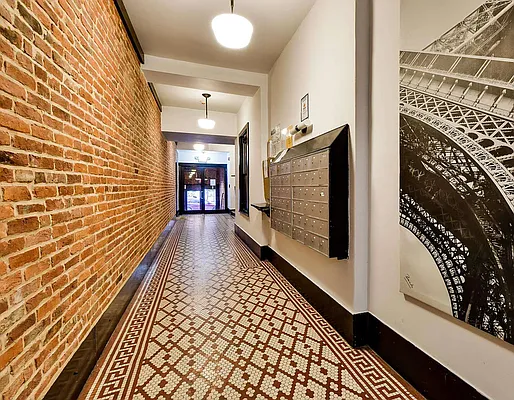 Rented by Living New York | media 9