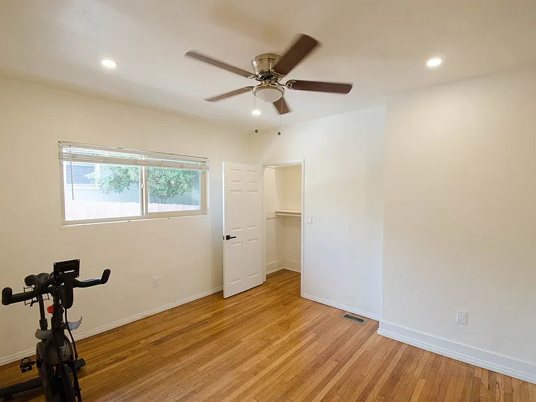 3711 Mississippi St — Photo 10
