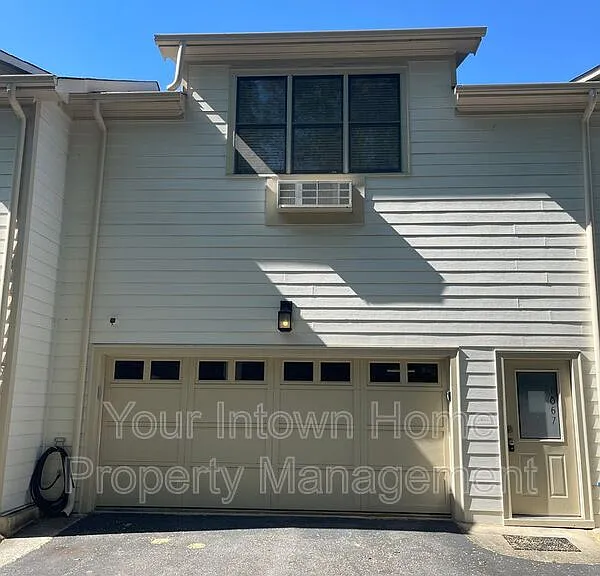 1867 Gordon Mnr NE — Photo 33