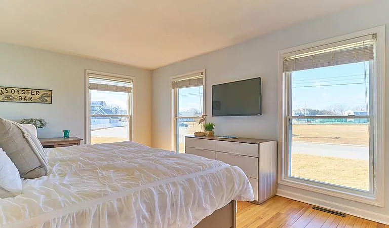 105 Sound Breeze Ave — Photo 13