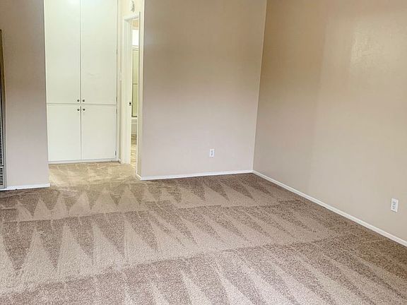 4th image of 1135 W I St #42