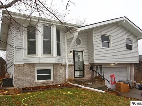 1931 NW 50th St, Lincoln, NE 68528