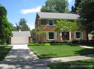 1032 Yorkshire Rd, Grosse Pointe, MI 48230