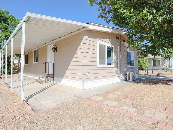 3rd image of 315 N Palomar Ave