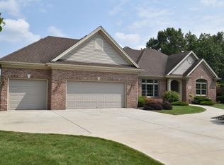 1445 90th St, Racine, WI 53406