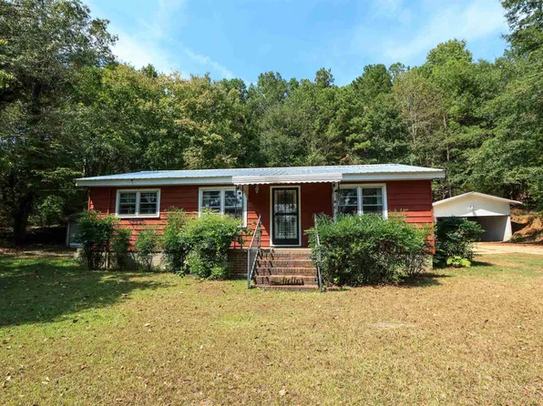 1192 Renfroe Rd, Talladega, AL 35160