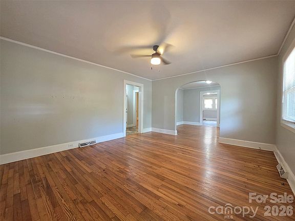 3rd image of 5120 Elder Ave