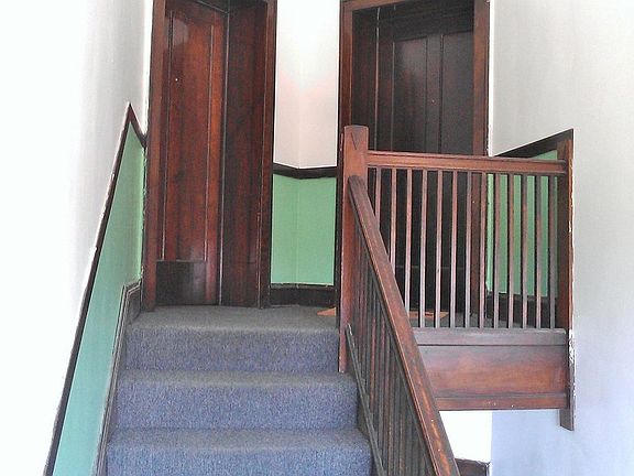 2nd image of 7744 S Jeffery Blvd #3