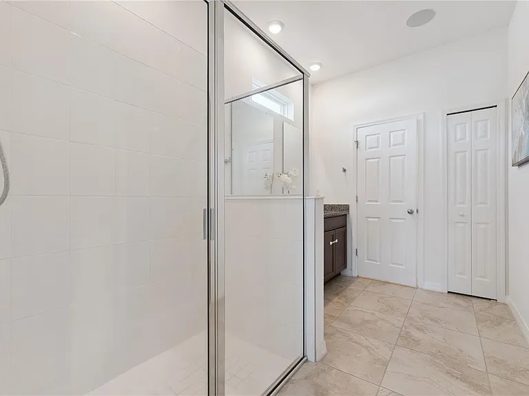 2824 Neverland Dr — Photo 12
