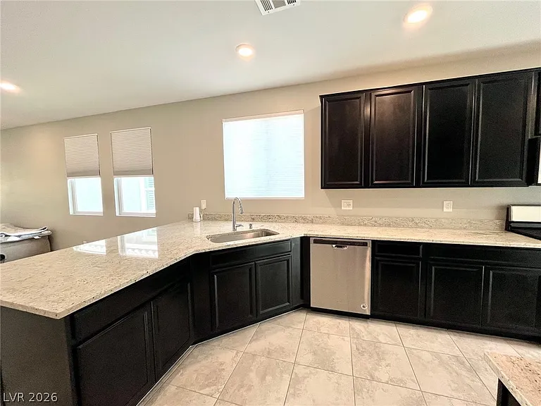 9748 Angel Valley Dr — Photo 2