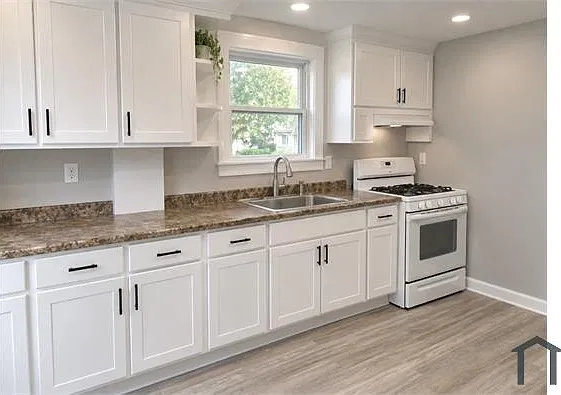 3 bed, 950 sqft, $1,450 — Photo 3