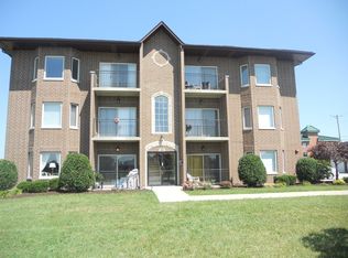19653 S Edinburgh Ln #2N, Frankfort, IL 60423
