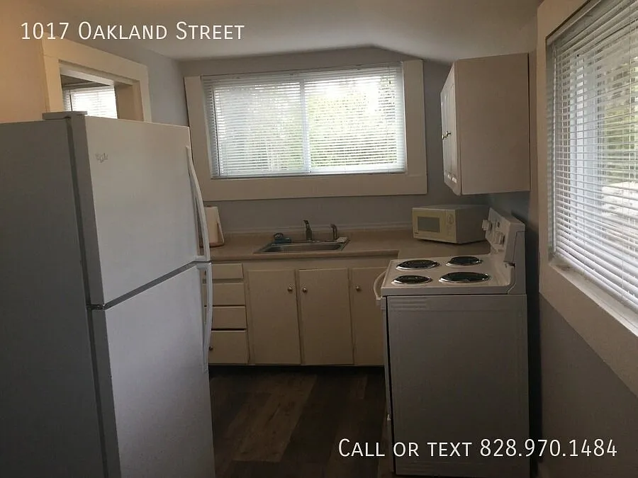 Perfect home in perfect location — Photo 3