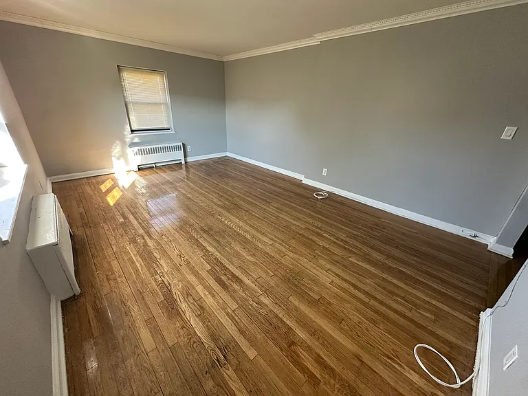 E Curtis St — Photo 9