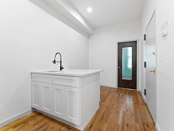 3rd image of 169 Troutman St APT 2L