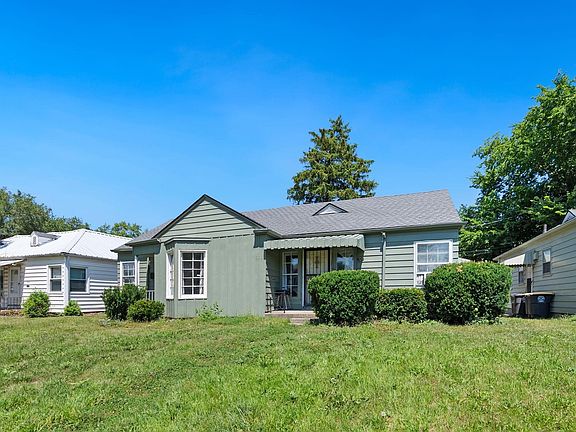 3rd image of 1619-1621 E Rudisill Blvd