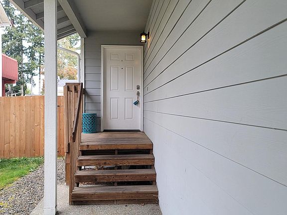 2nd image of 1613 112th Ave SE