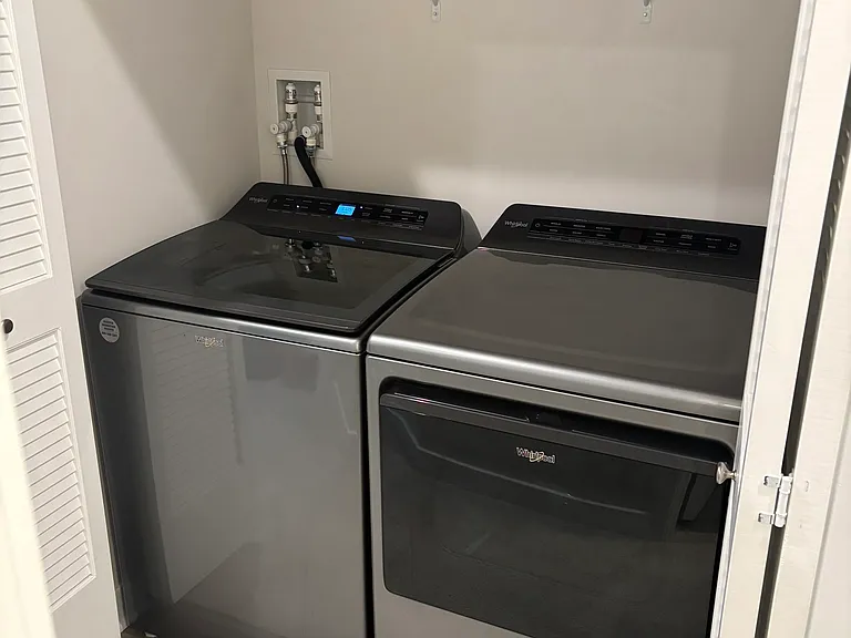 501 Nolan Cir — Photo 15