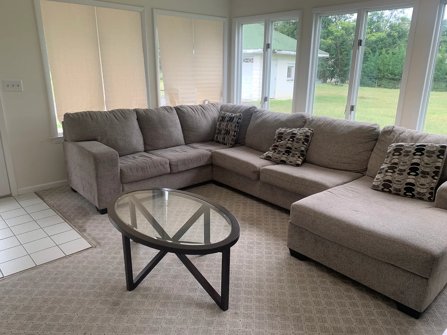 4 bed, 1537 sqft, $2,400 — Photo 2