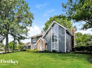 28 Guyenne Dr, Lake Saint Louis, MO 63367