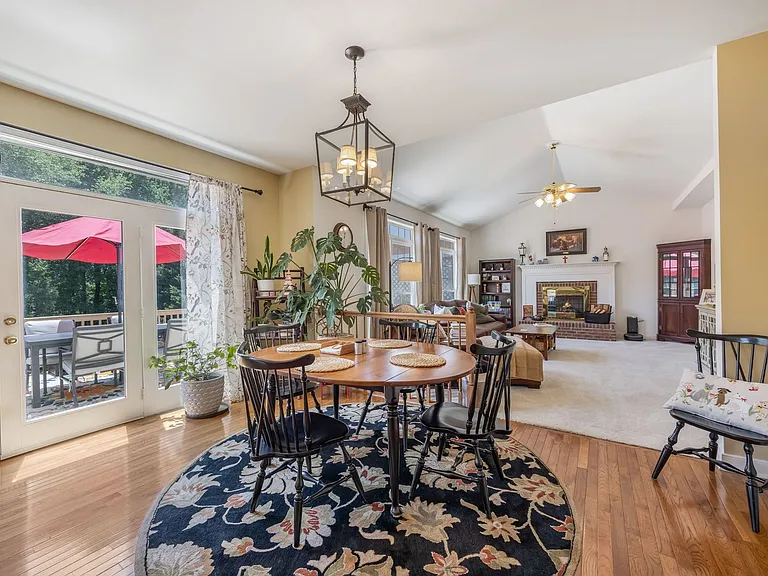 26 Kirby Ln — Photo 16