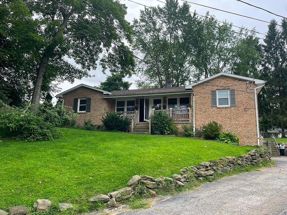 1st image of 80 Mary Ann Ln #2
