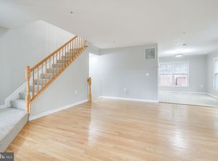 868 Hr Dr SE, Washington, DC 20032