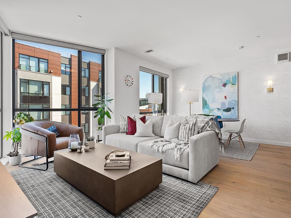 1st image of 815 Tennessee St #303