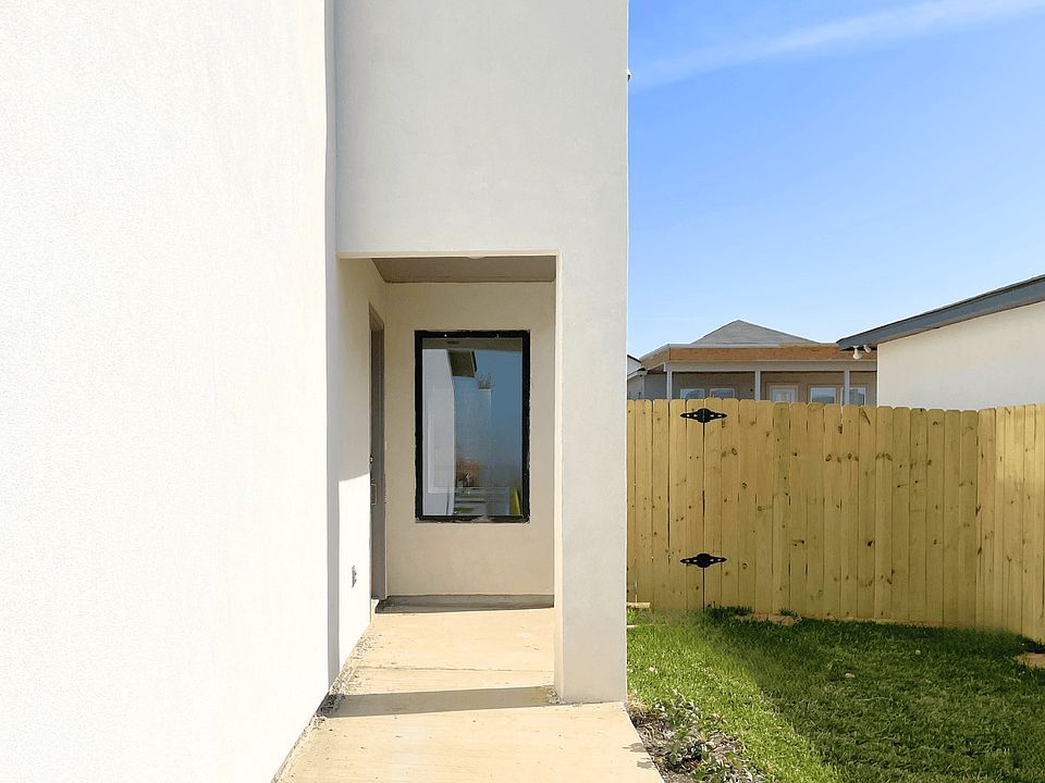 1st image of 4233 Gaviota Ln