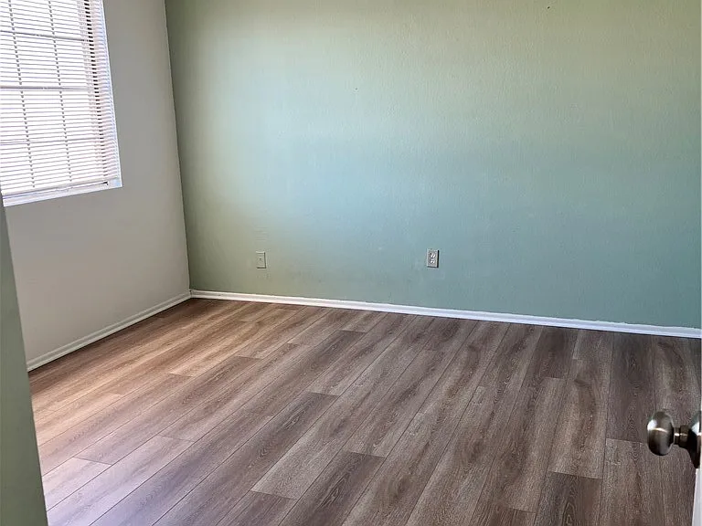 5195 Walnut St #4 — Photo 8