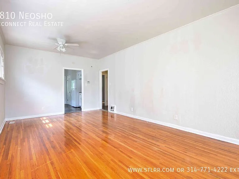 3810 Neosho St — Photo 16