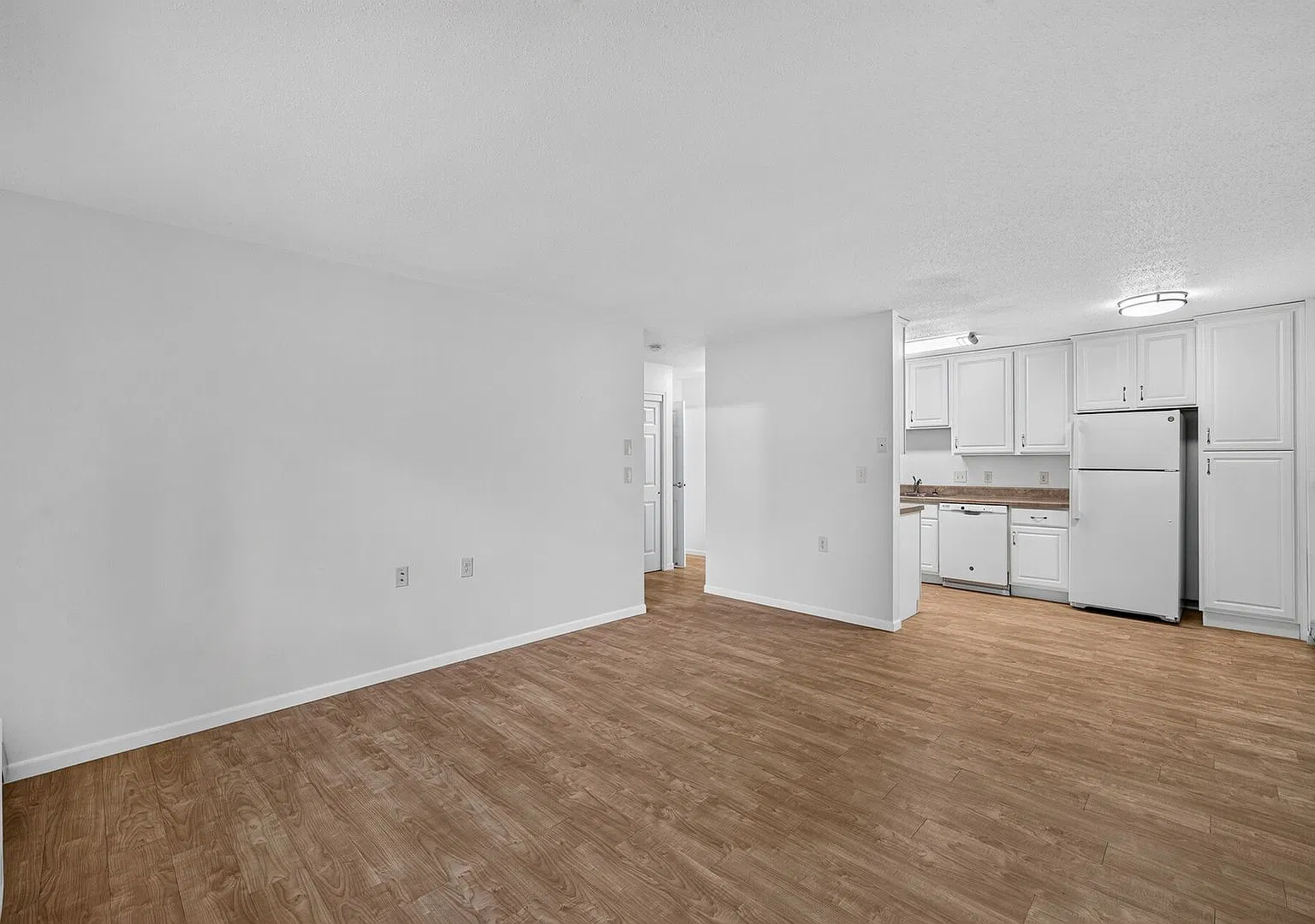 Northern Oak Apartment — Photo 3