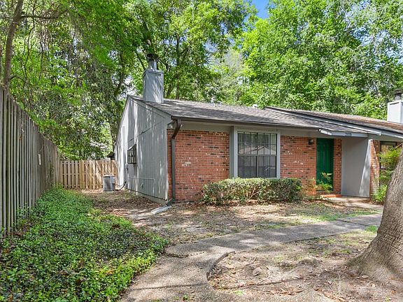 3rd image of 2035 Gardenbrook Ln