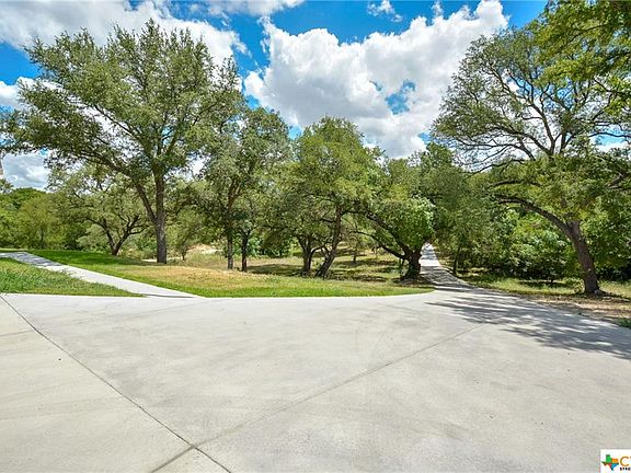 3rd image of 3205A River Place Dr