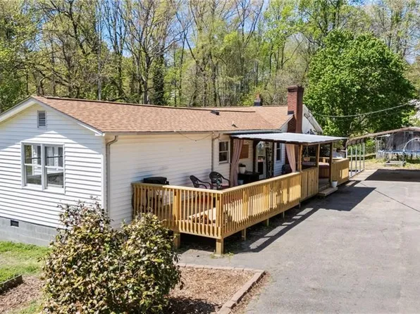 1908 Cartwright Dr, Kernersville, NC 27284