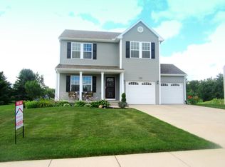 3270 Southbury Dr SE, Kentwood, MI 49512
