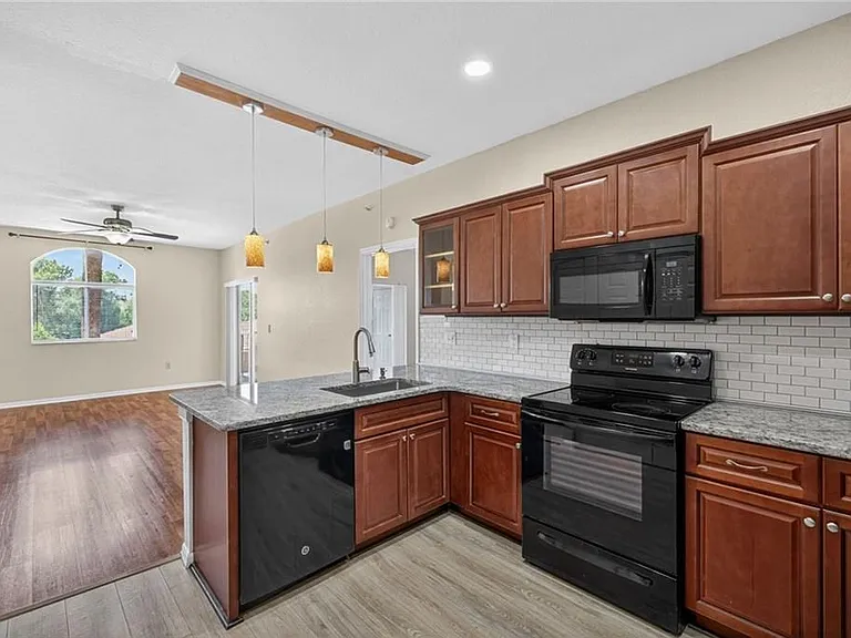 6361 Aragon Way #MAIN — Photo 33