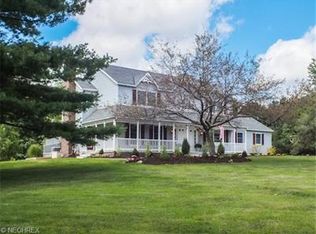 19050 Ridgeview Trl, Chagrin Falls, OH 44023