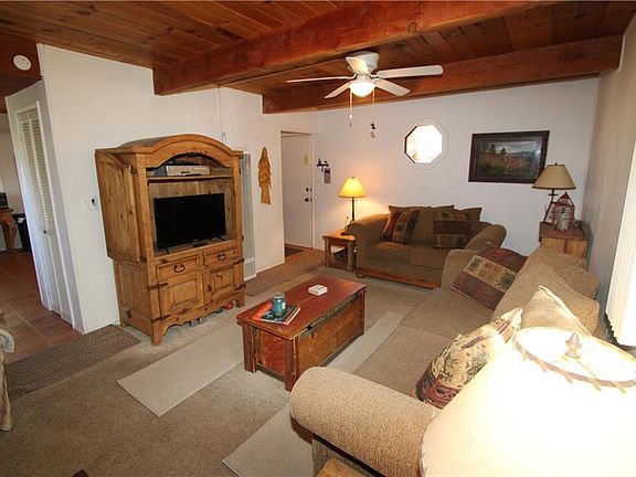 2nd image of 610 Villa Grove Ave