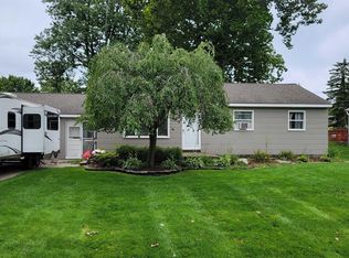 45457 Cumberland St, Shelby Township, MI 48317