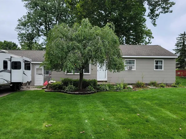 45457 Cumberland St, Shelby Township, MI 48317