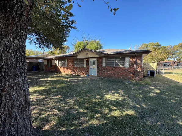 1308 W 12th St, Cisco, TX 76437