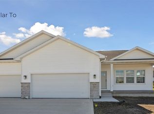 555 NW Georgetown Dr, Waukee, IA 50263