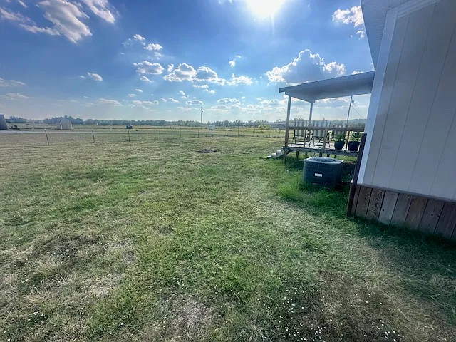 3 bed, 1500 sqft, $1,685 — Photo 2