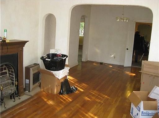 2nd image of 203 Sierra Ct