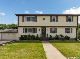 3 Carmen St, New Haven, CT 06512