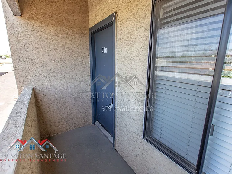 1241 N 48th St #210 — Photo 2