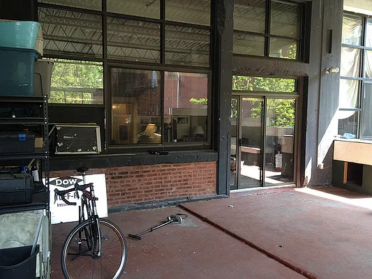 Rented by Prime Space Realty Corp | media 32