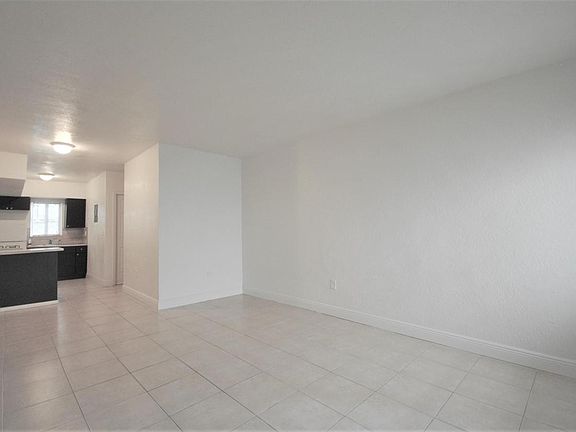 5th image of 1251 Euclid Ave APT 3