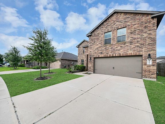 5th image of 18319 Pin Oak Lake Dr